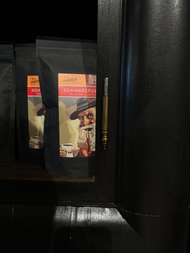 Slow Coffee aus Holzfeuerröstung